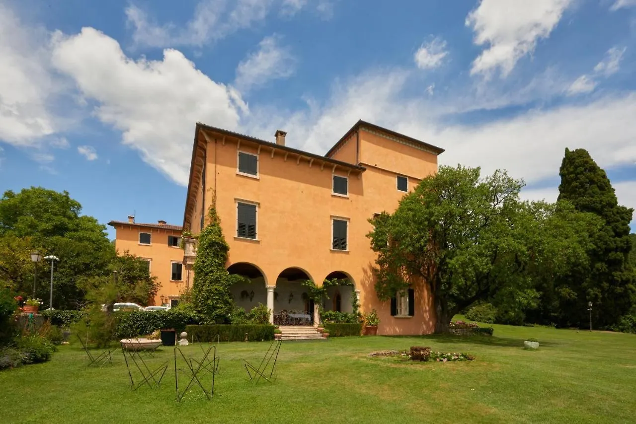 הוילה ורונה Torre Di Terzolan With Pool, Jacuzzi And Golf Putt וילה