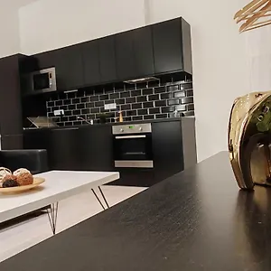 https://a5-apartment-budapest-hostaid.inbudapesthotels.com