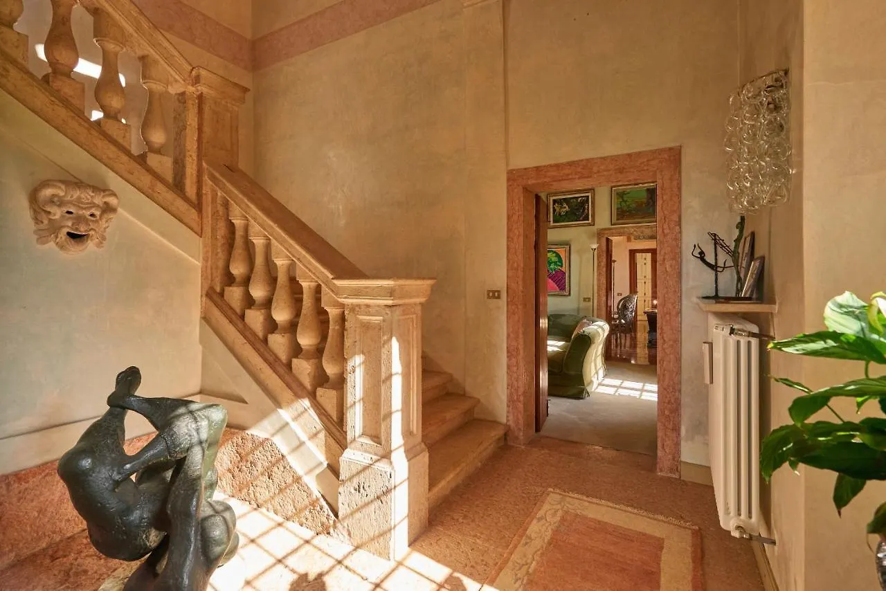 Torre Di Terzolan With Pool, Jacuzzi And Golf Putt Villa Verona