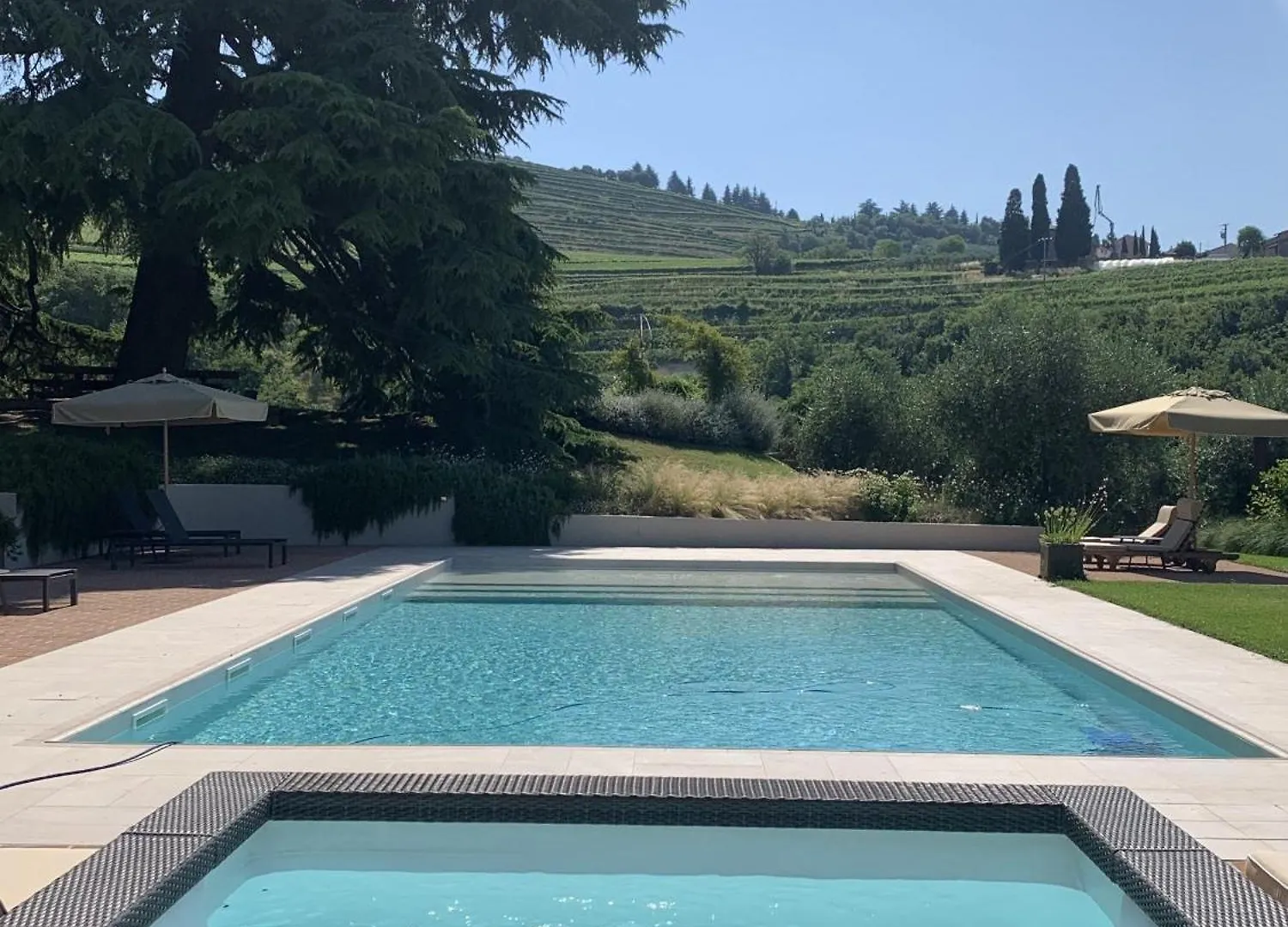 Torre Di Terzolan With Pool, Jacuzzi And Golf Putt Villa Verona